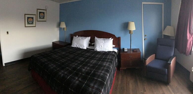 Wyatt Earp Hotel