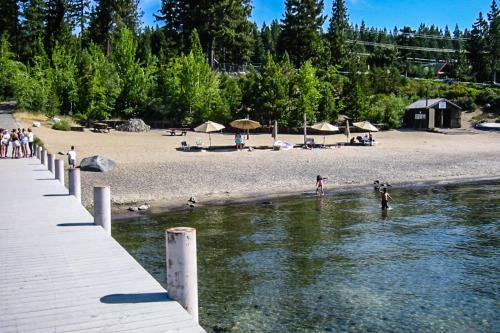 Dollar Point A-frame Escape