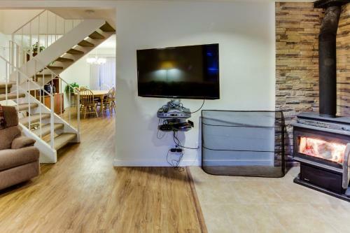 Crystal Waters Townhome