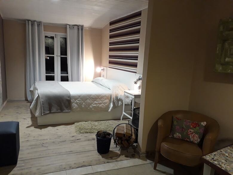 Hostal Pousada Vale Das Flores