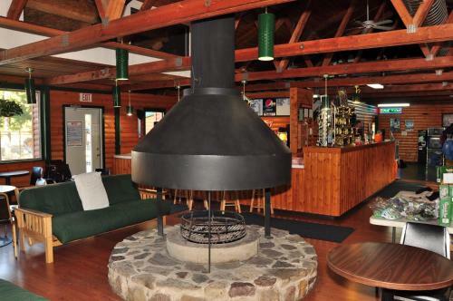 Arrowhead Camping Resort Cottage 12
