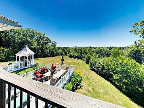 7 Spyglass Hill Rd Home