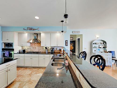 7 Spyglass Hill Rd Home