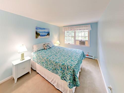 40 Epanow Rd Home