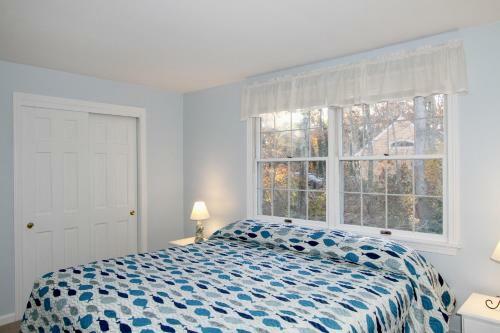 40 Epanow Rd Home