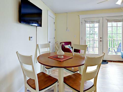 Apartamento 306 Eddy Rd Condo #d