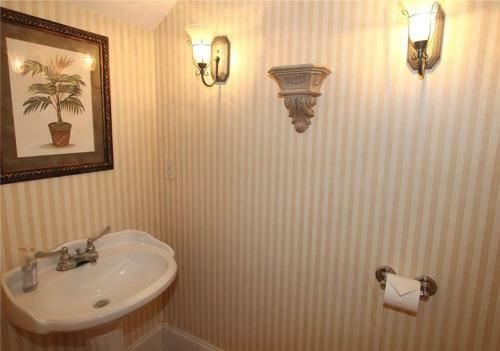 Goldsmith- 5 Bedroom Home