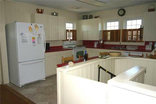The Barefoot- Up Home