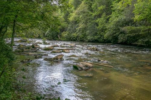 Fightingtown Creek Frontage Trinity Waters