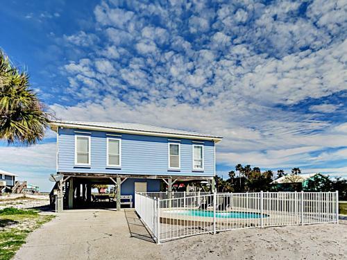 3br On Mobile Bay, 1 Block To Beach Home