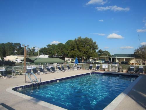 Southern Palms Park Model 8