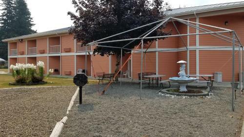 Motel Dew Drop Inn