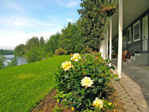 Hotel Quillayute River Resort