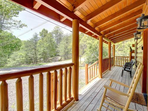 Bear Cub Hideaway Cabin
