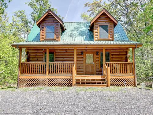 Bear Cub Hideaway Cabin