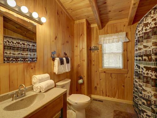 Hidden Treasures Cabin