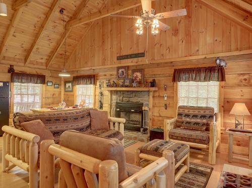 Hidden Treasures Cabin