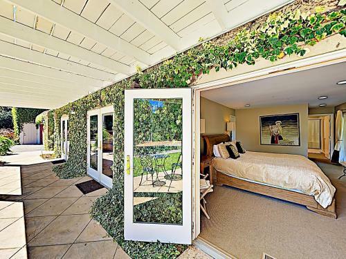 Sonoma Valley Vineyard Estate