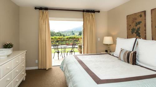 Sonoma Valley Vineyard Estate