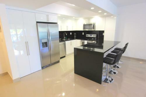 Three-bedroom Collins Apartment #201