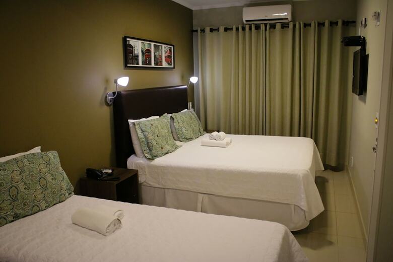 Ideali Hotel