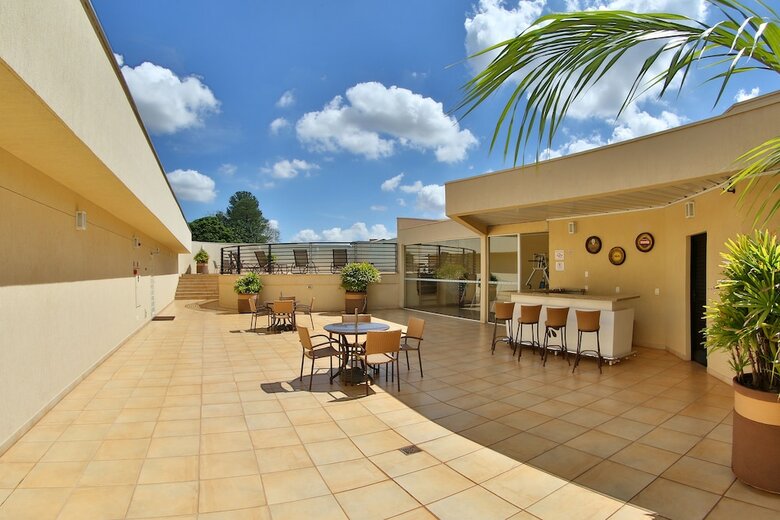 Garden Hotel