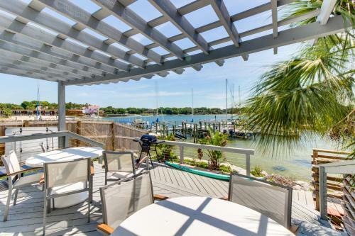 Pensacola Bay Studio At Pier One Marina