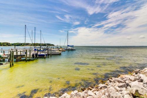 Pensacola Bay Studio At Pier One Marina