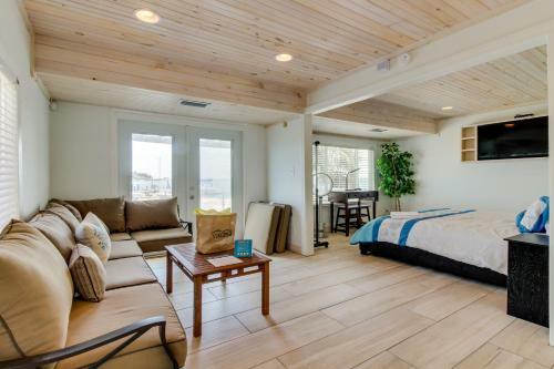 Pensacola Bay Studio At Pier One Marina
