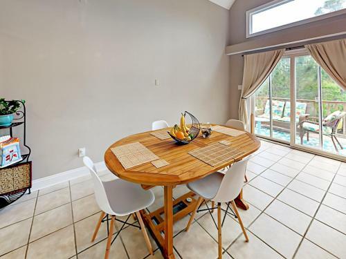 6917 Palmetto Dr Home