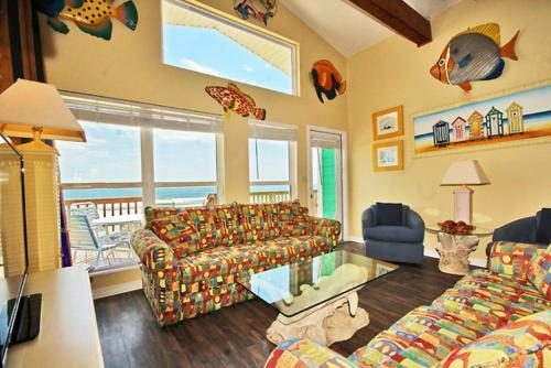 Cabana Beach House Holiday Home