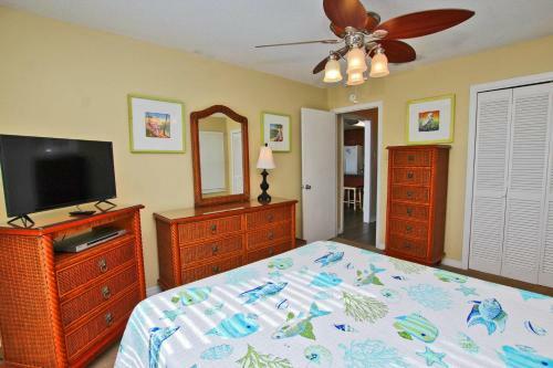 Cabana Beach House Holiday Home