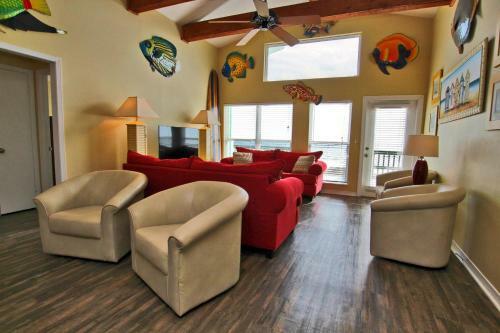 Cabana Beach House Holiday Home