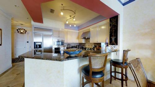 Avalon Penthouse 5