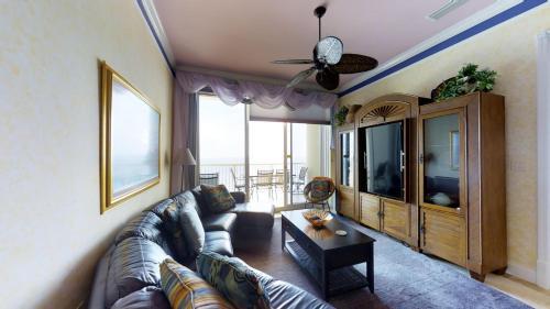 Avalon Penthouse 5