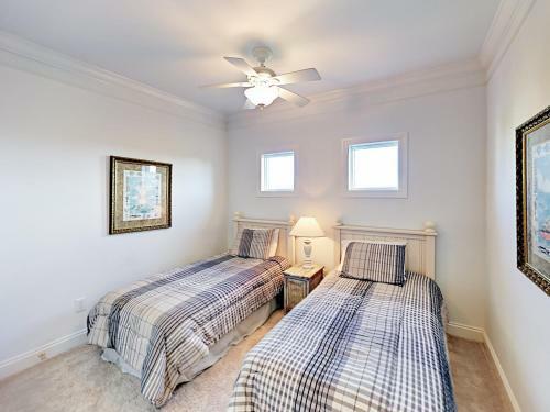 Stunning Kiva Dunes Home