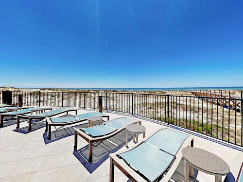 Stunning Kiva Dunes Home