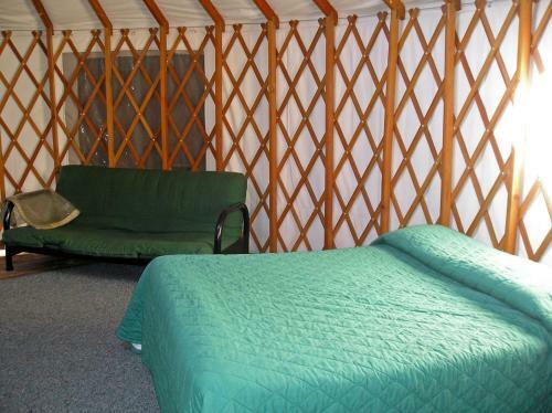 Yosemite Lakes Hillside Yurt 2