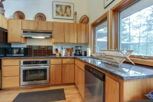 Selby Knoll Guesthouse
