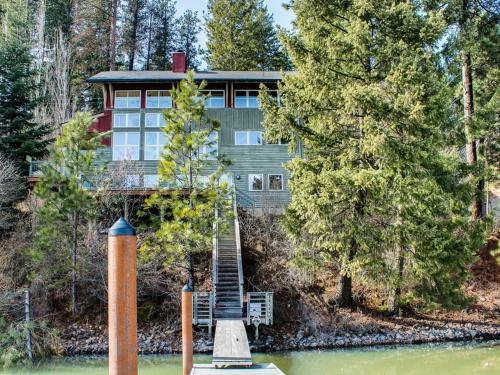 Starling Lake House