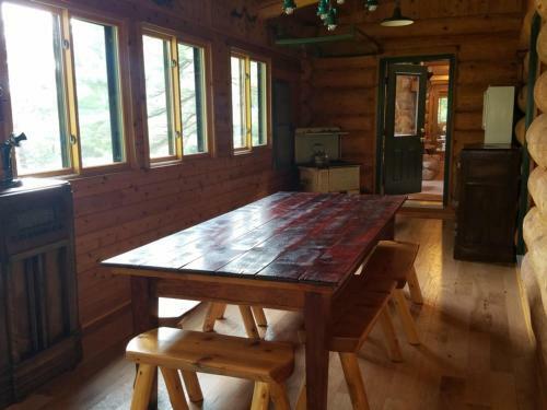 Katherine Lake Lodge Home
