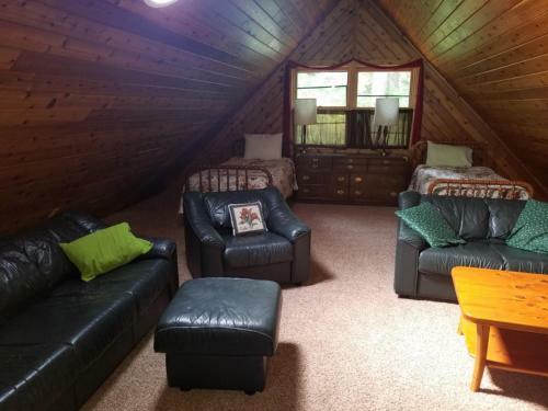 Katherine Lake Lodge Home