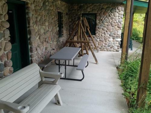 Katherine Lake Lodge Home