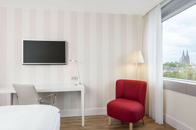 Hotel NH Collection K�ln Mediapark