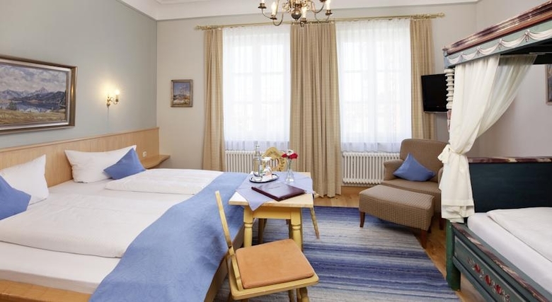 Hotel Hirsch