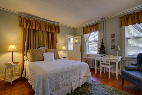Brown Street Inn Bed And Breakfast