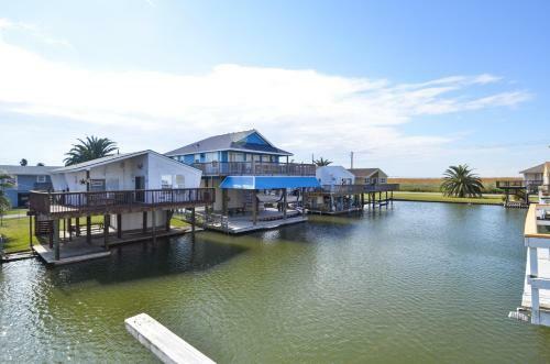 Crabbin' Cabin