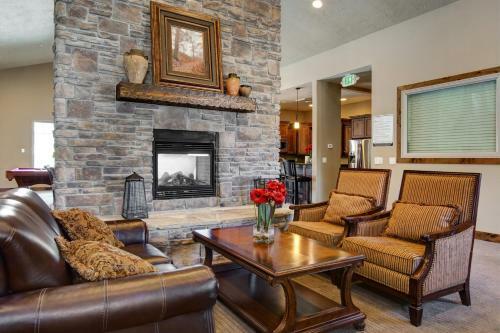 13285 Alexis Drive Townhouse
