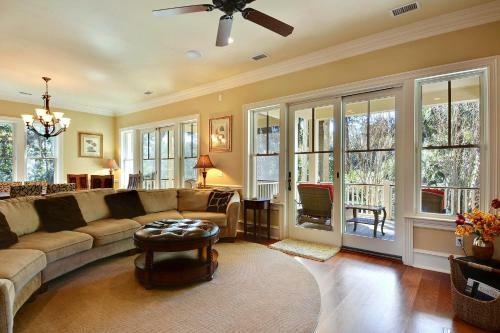 Winged Teal Villa