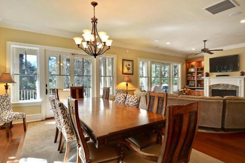 Winged Teal Villa